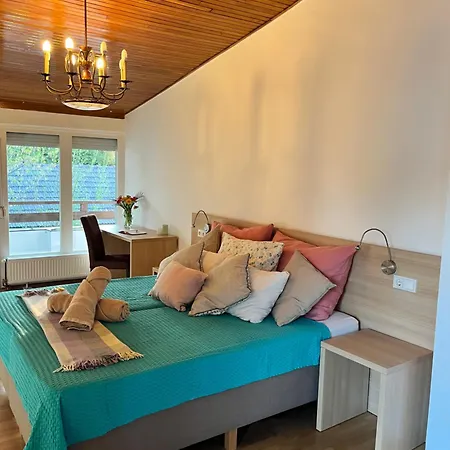 Holiday home Bajusz-otthon